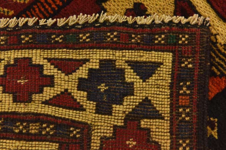 2' 8 x 4' 11 Hand Knotted Sumak Wool Rug