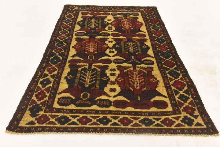 2' 8 x 4' 11 Hand Knotted Sumak Wool Rug