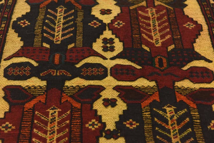 Detail image of 2' 8 x 4' 11 Hand Knotted Sumak Wool Rug