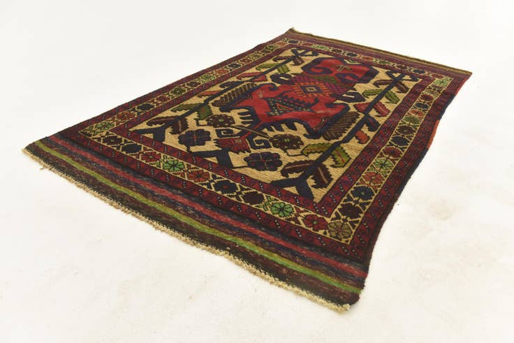 Detail image of 3' x 4' 10 Hand Knotted Sumak Wool Rug