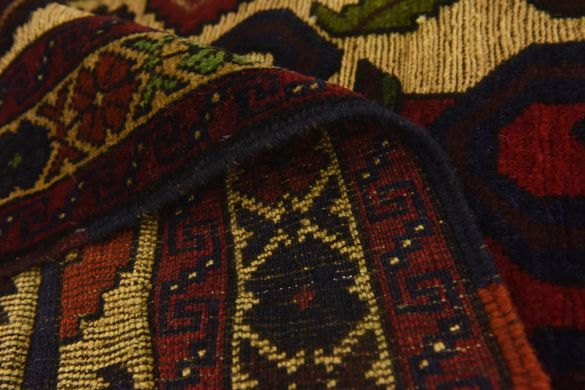 3' x 4' 10 Hand Knotted Sumak Wool Rug