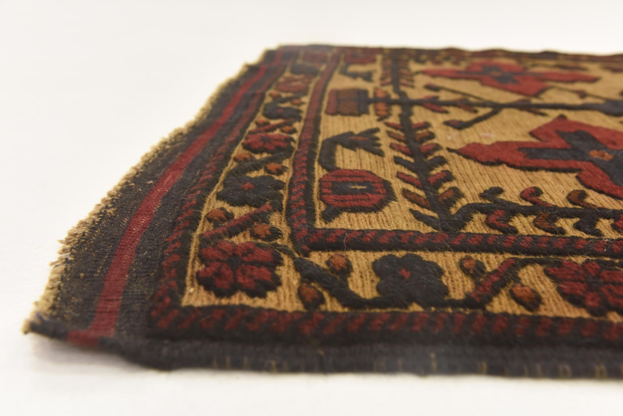3' 1 x 5' Hand Knotted Sumak Wool Rug