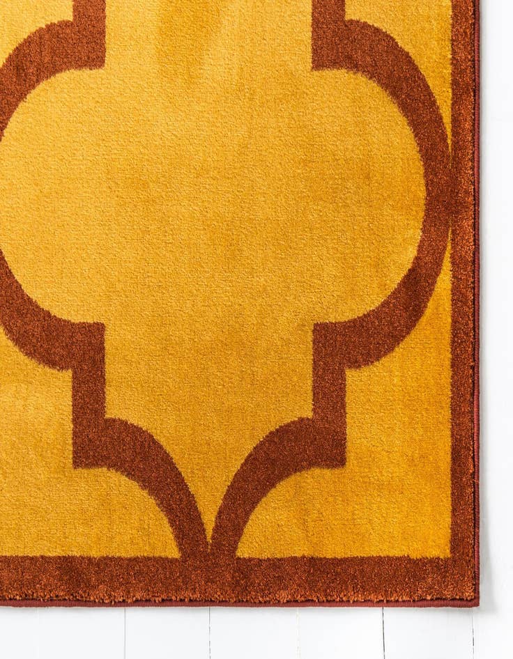 Detail image of 5' 3 x 7' 7 Trellis Rug