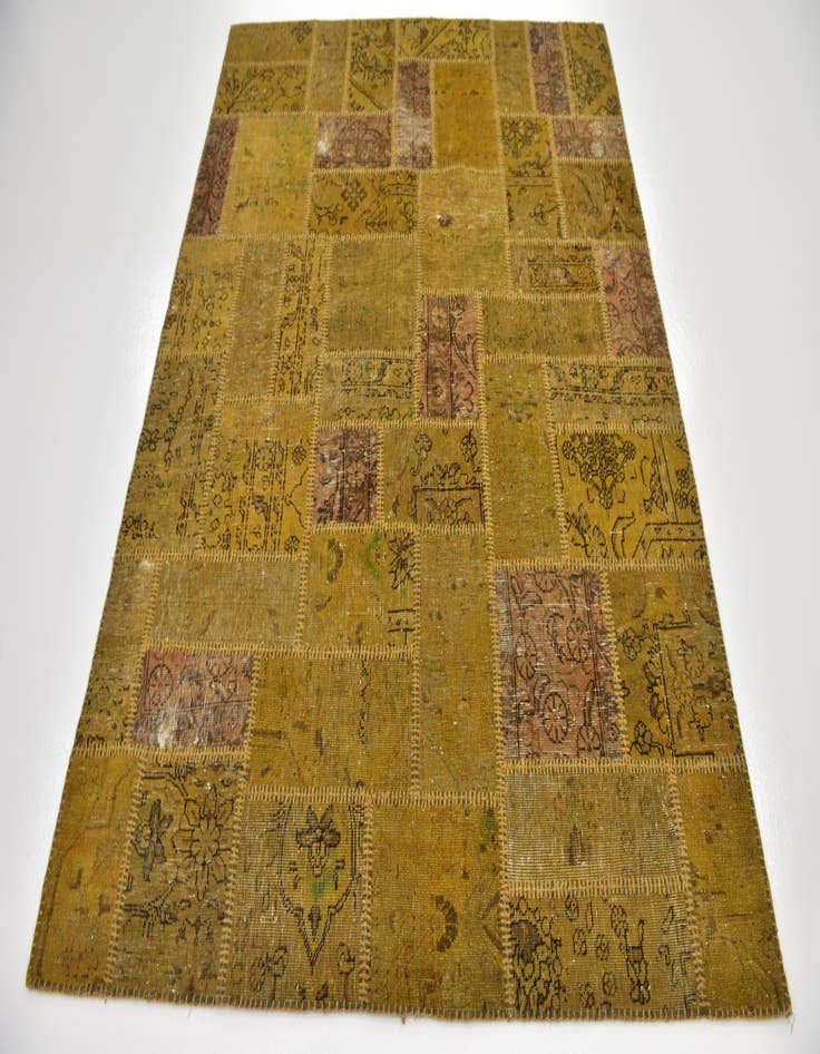 Detail image of 5' 4 x 6' 10 Hand Knotted Ultra Vintage Persian Wool Rug