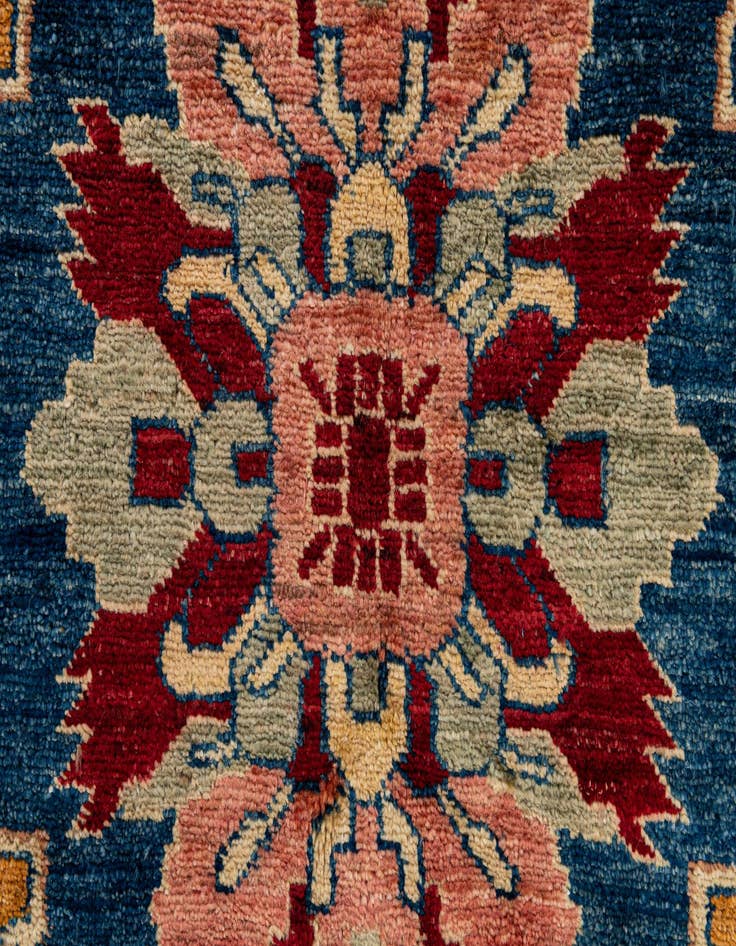 Detail image of 4' 11 x 6' 10  Hand Knotted Ziegler Wool Rug