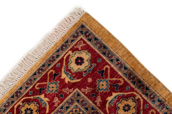 5' 6 x 8' Hand Knotted Ziegler Wool Rug