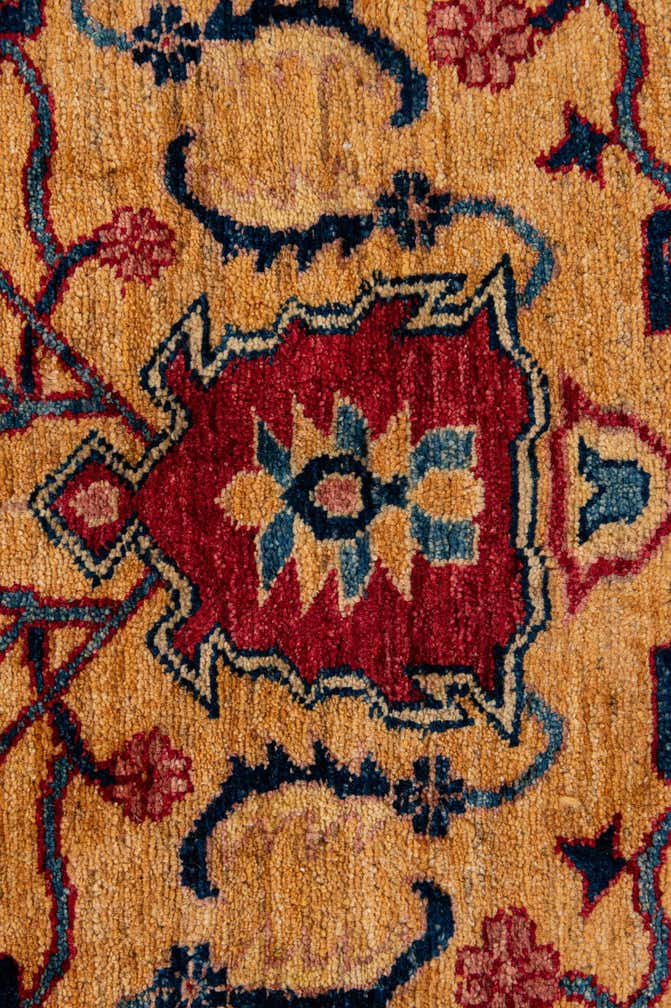 5' 6 x 8' Hand Knotted Ziegler Wool Rug