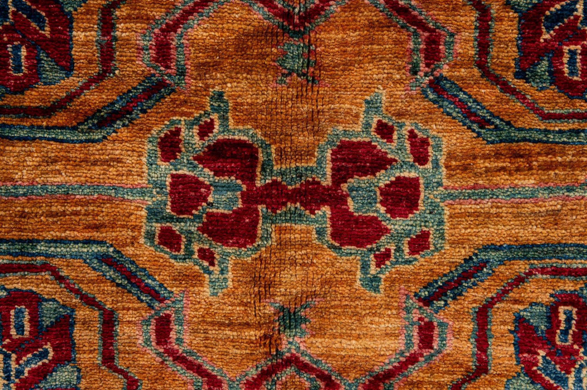 5' 2 x 6' 9 Hand Knotted Ziegler Wool Rug