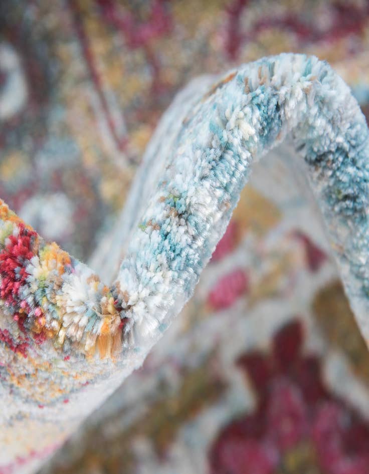 Detail image of 5' 5 x 5' 5 Santiago Round Rug