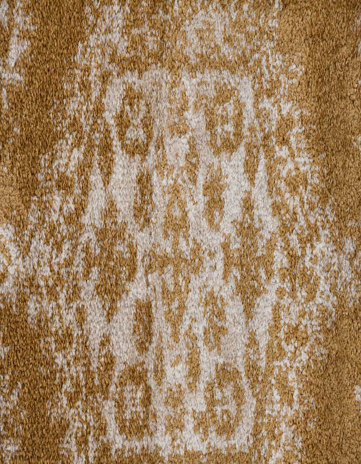 Detail image of 2' x 6' Arcadia Runner Rug