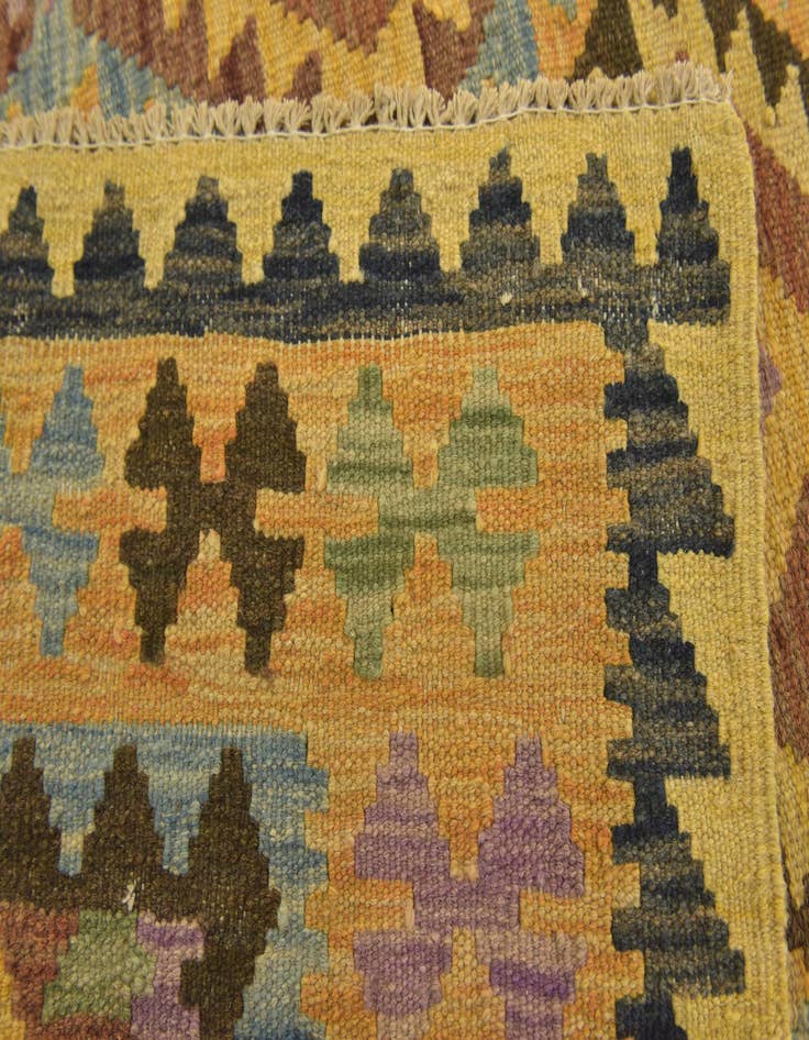 Detail image of 3' 2 x 3' 3  Hand Woven Kilim Maymana Wool Square Rug