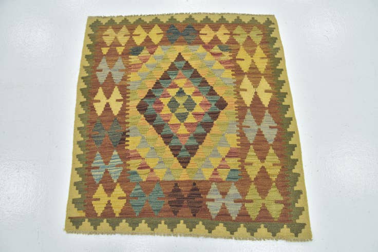 Detail image of 3' 2 x 3' 4 Hand Woven Kilim Maymana Wool Square Rug