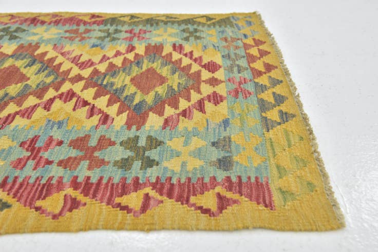 Detail image of 3' x 3' 5 Hand Woven Kilim Maymana Wool Square Rug
