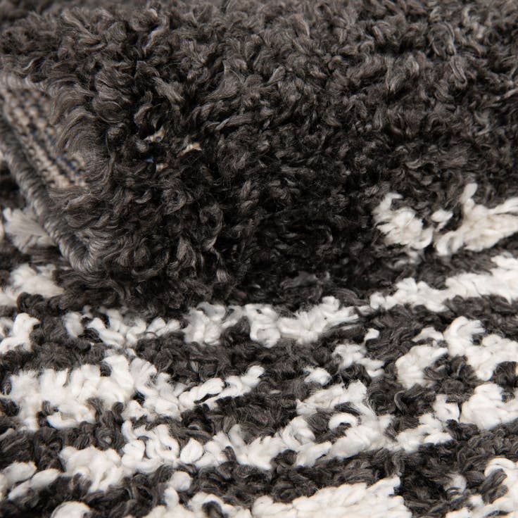 Detail image of 7' 10 x 7' 10 Serenity Shag Square Rug