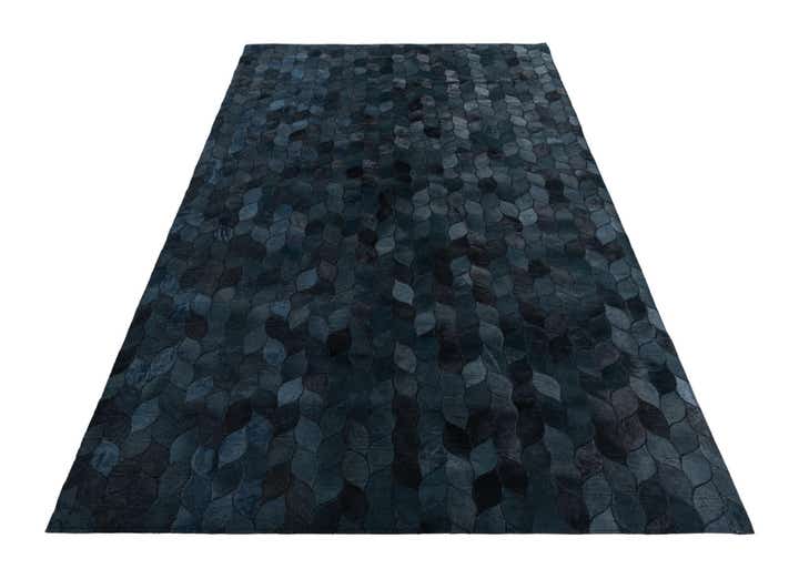 5' 1 x 8' Cowhide Leather Rug