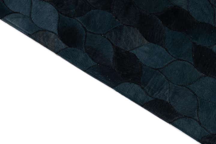 5' 1 x 8' Cowhide Leather Rug