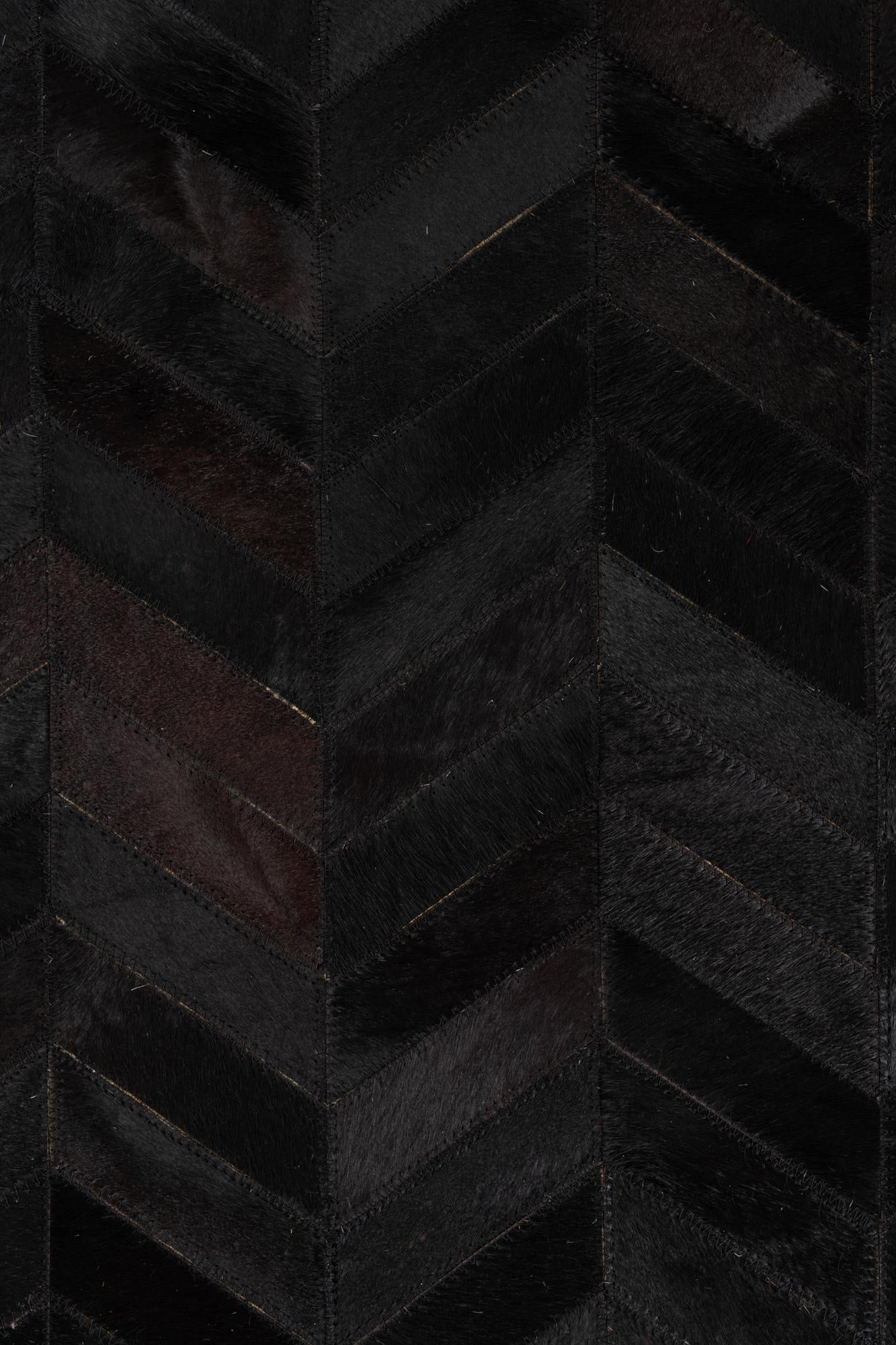 5' 1 x 8' Cowhide Leather Rug