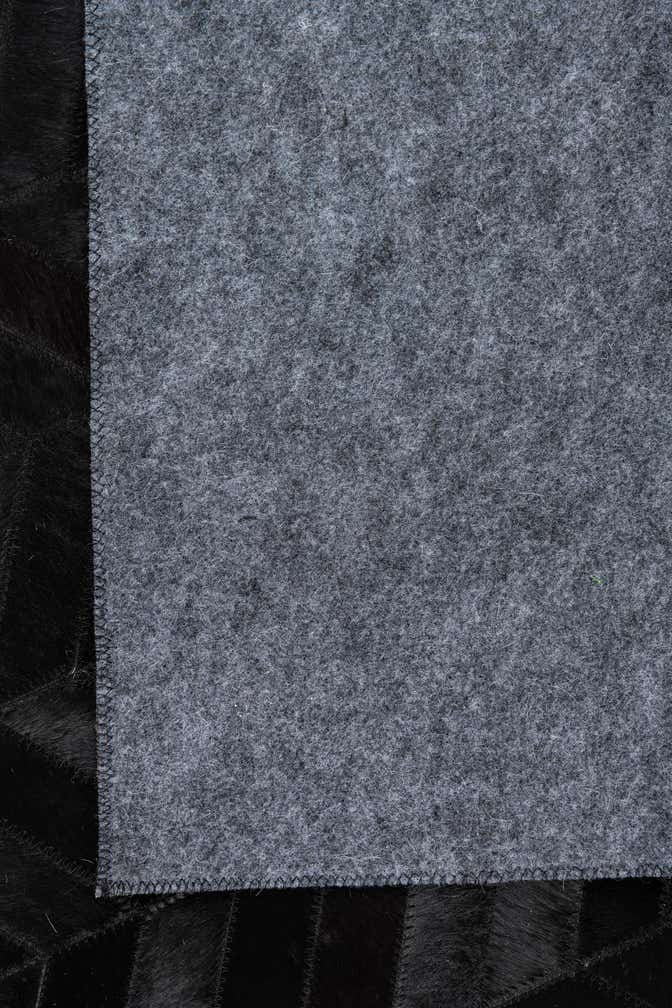 5' 1 x 8' Cowhide Leather Rug