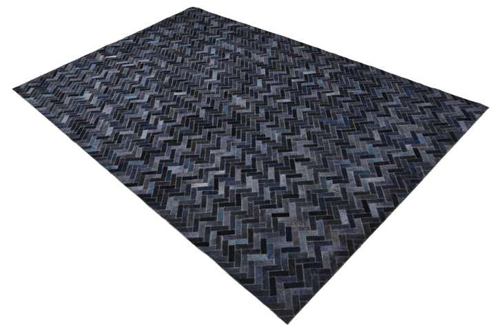 5' 2 x 8' Cowhide Rug