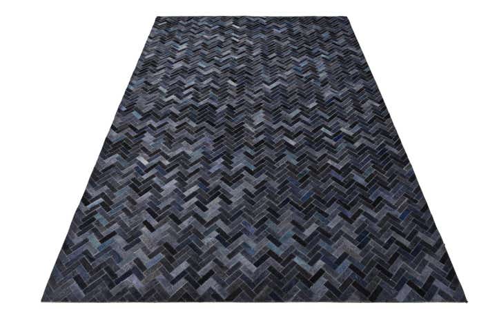 5' 2 x 8' Cowhide Rug