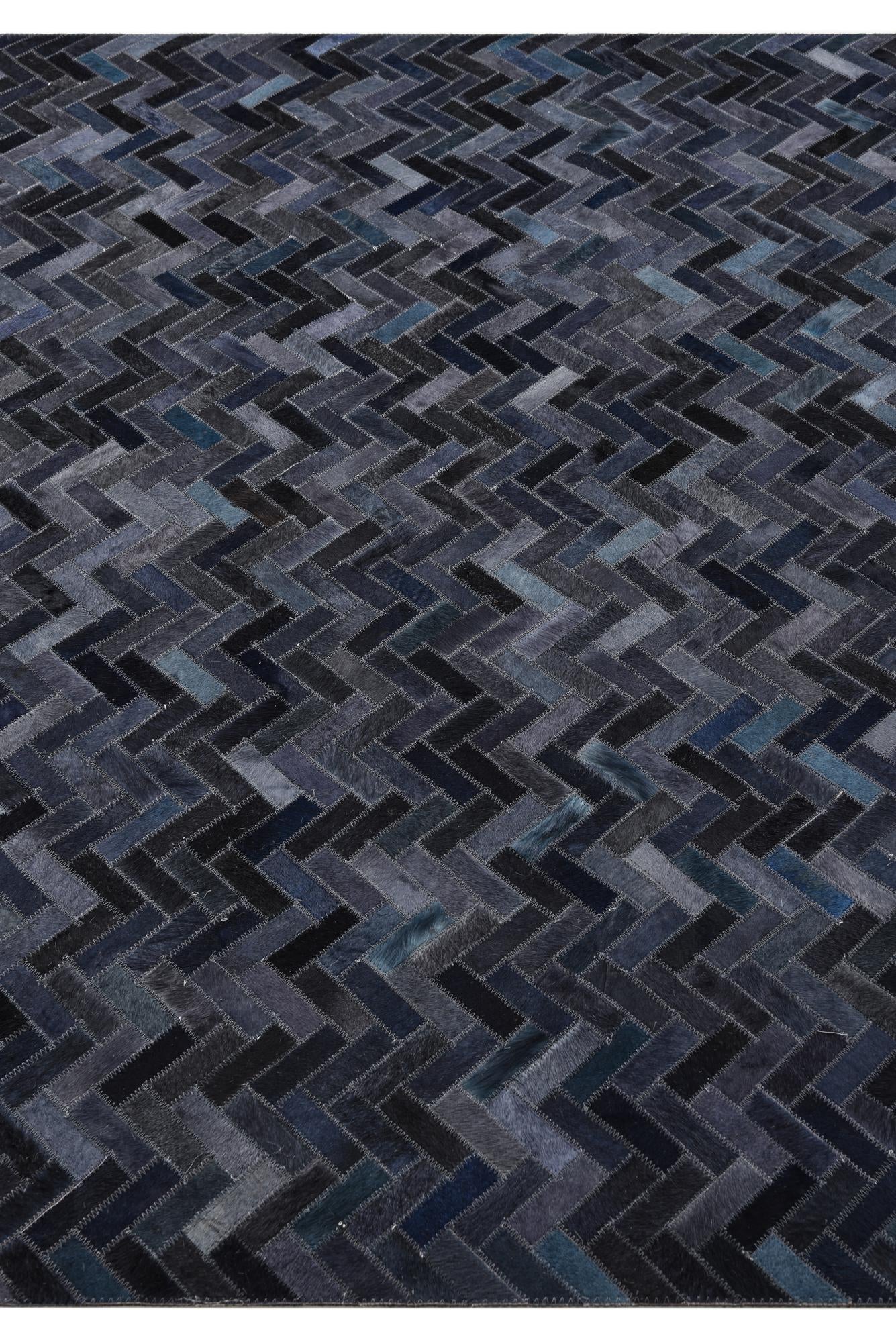 5' 2 x 8' Cowhide Rug