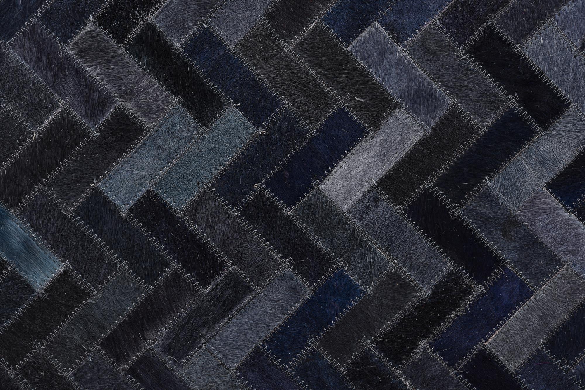 5' 2 x 8' Cowhide Rug