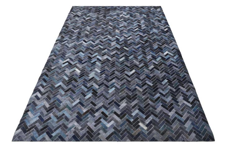 Detail image of 5' 2 x 8' Cowhide Rug