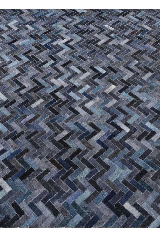 5' 2 x 8' Cowhide Rug