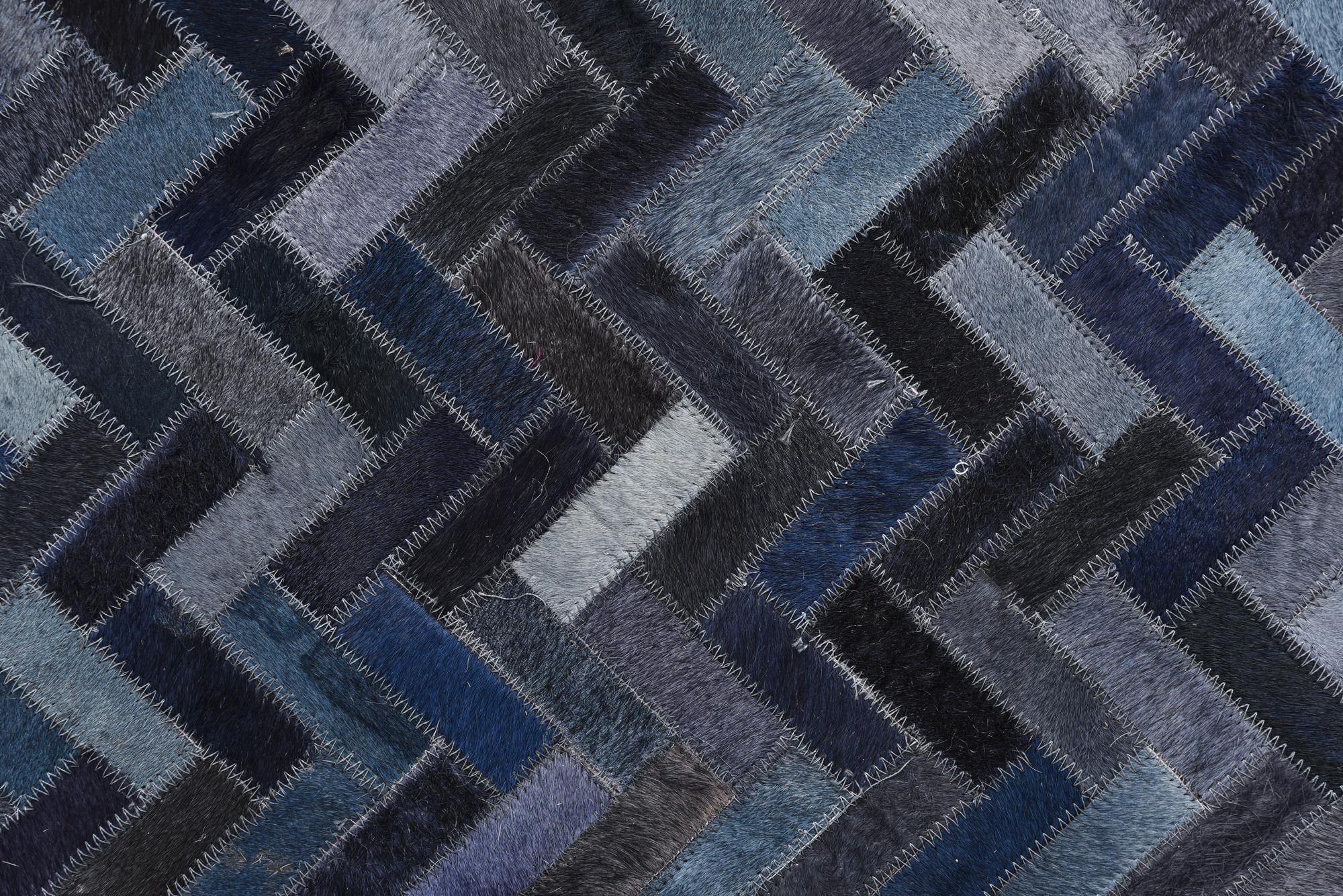 5' 2 x 8' Cowhide Rug