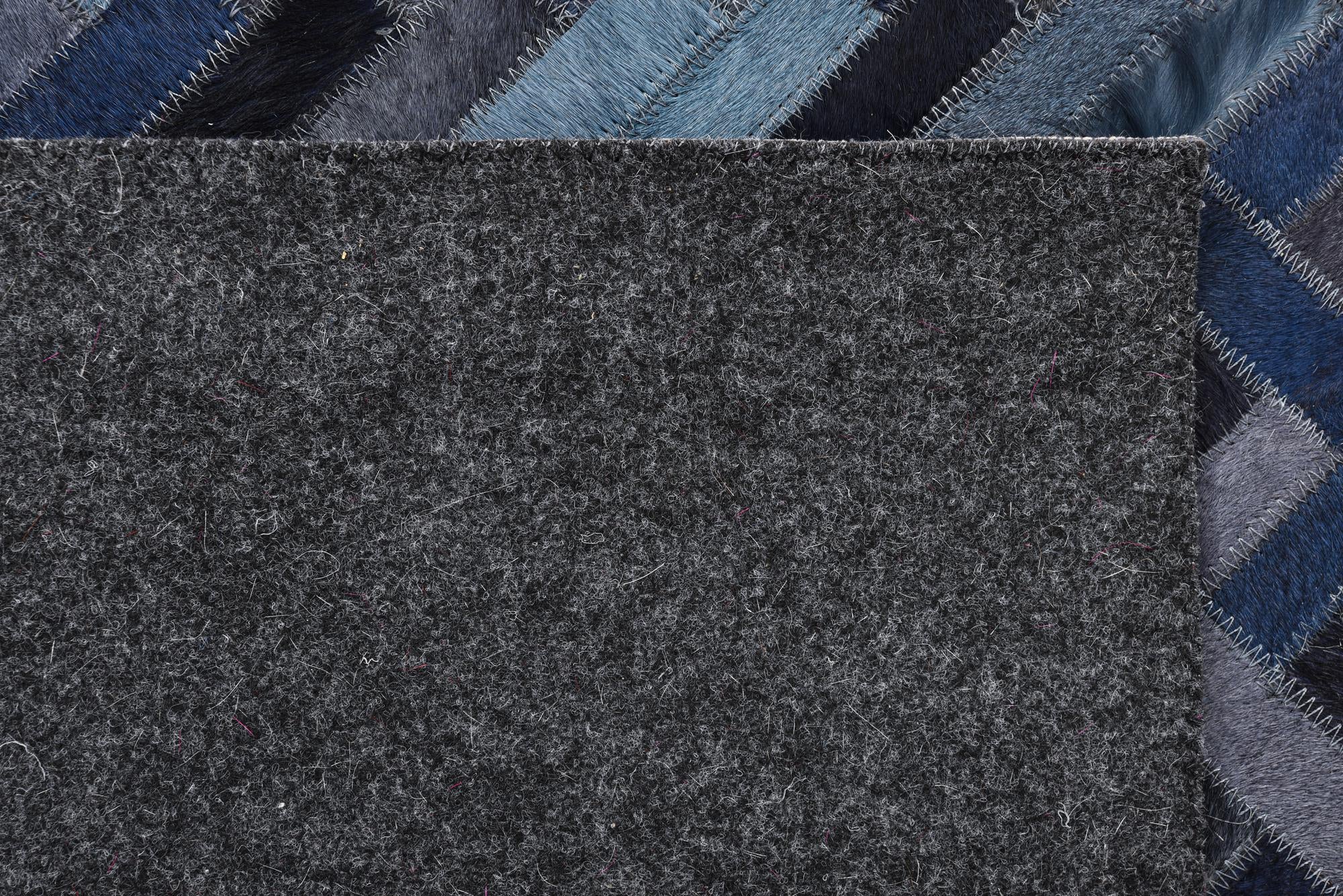 5' 2 x 8' Cowhide Rug