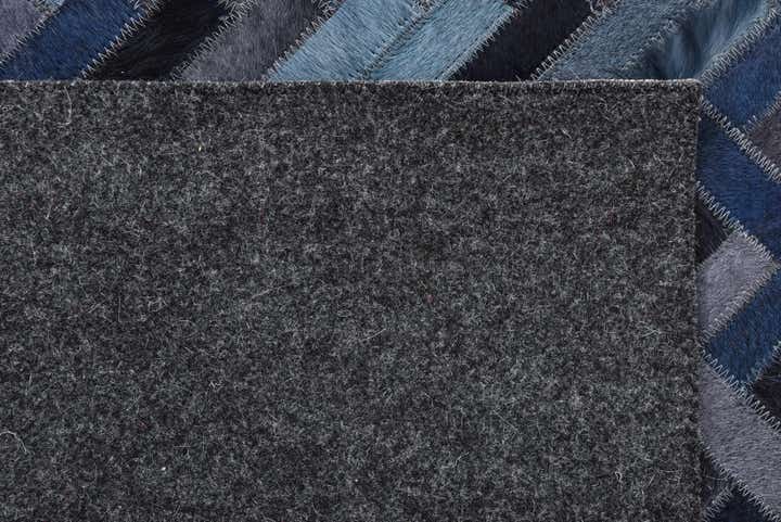 5' 2 x 8' Cowhide Rug