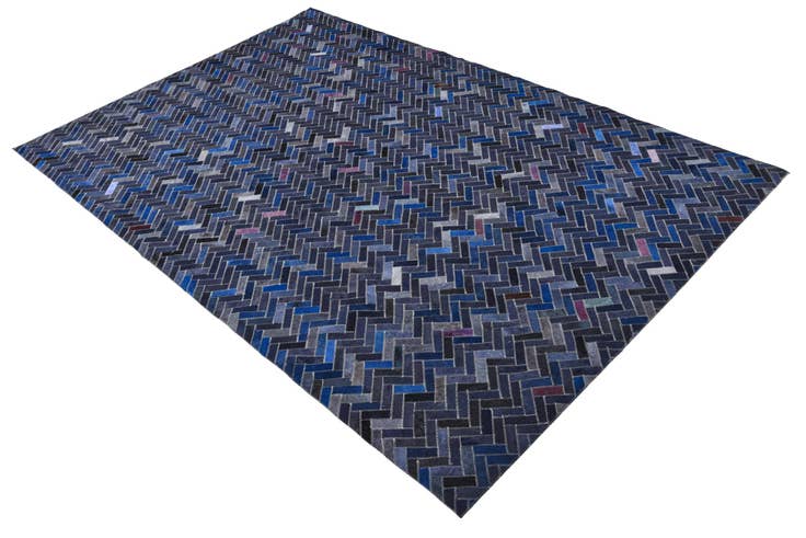Detail image of 5' 2 x 7' 10 Cowhide Rug