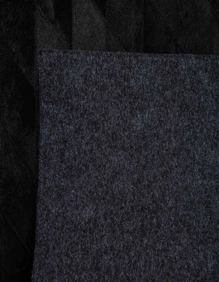 Detail image of 4' 7 x 6' 6 Cowhide Stocks Rug