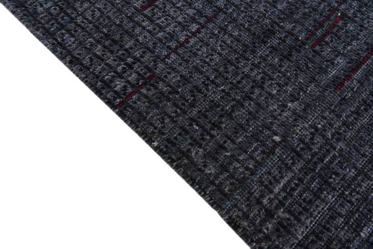 Detail image of 7' 9 x 9' 10 Hand Knotted Darya Wool Rug