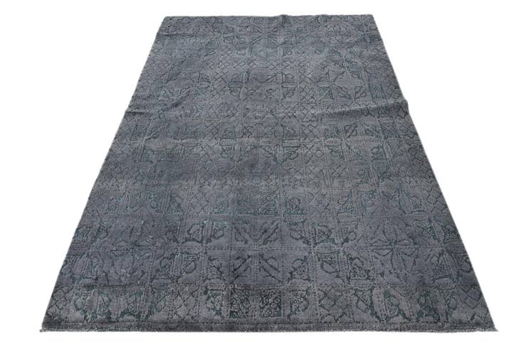 Detail image of 4' 11 x 7' 11 Hand Knotted Darya Rug
