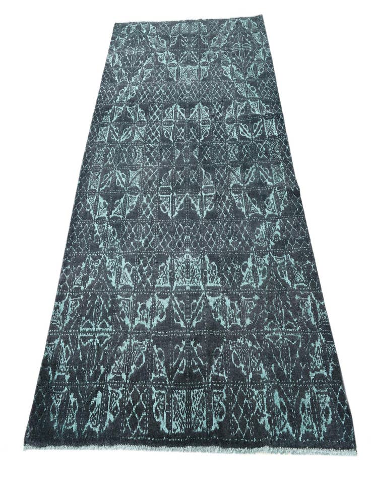 Detail image of 4' 9 x 7' 9  Hand Knotted Darya Rug