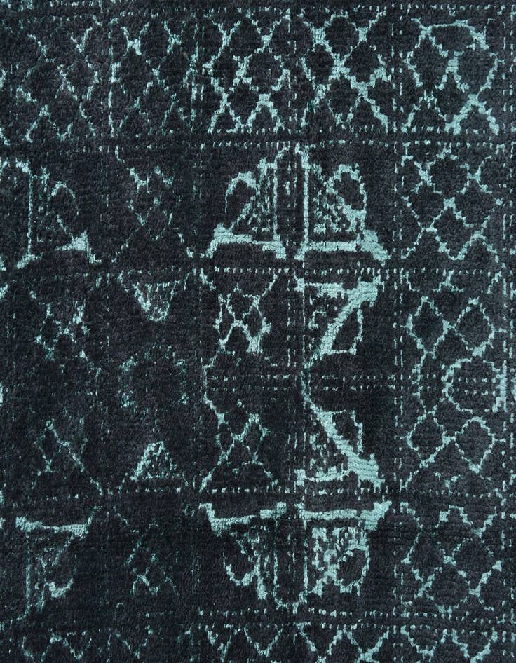 Detail image of 4' 9 x 7' 9  Hand Knotted Darya Rug