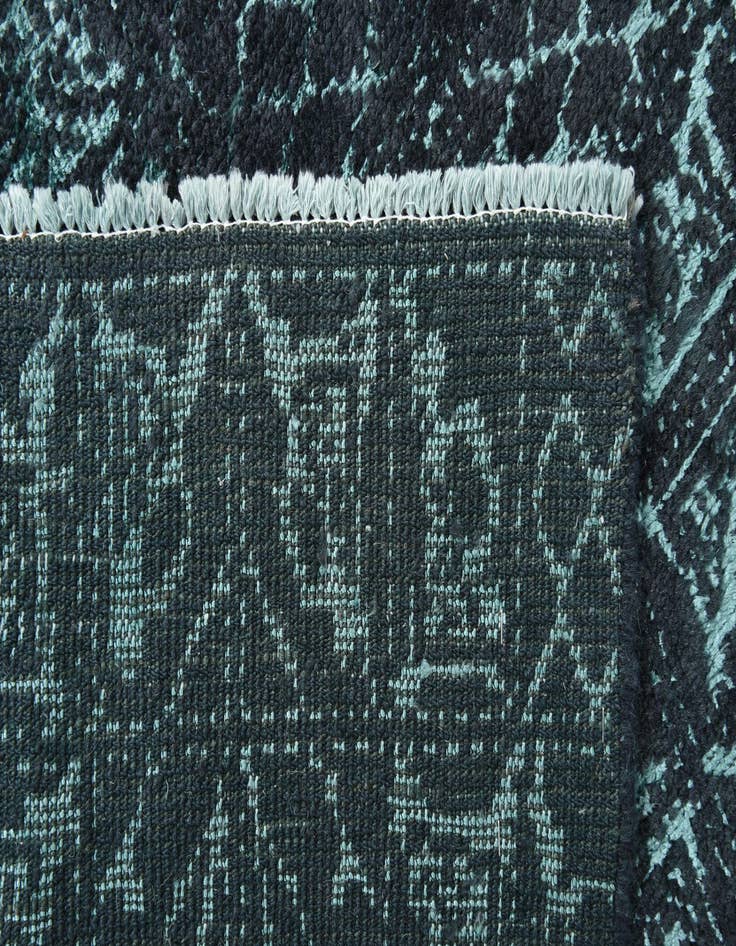 Detail image of 4' 9 x 7' 9  Hand Knotted Darya Rug