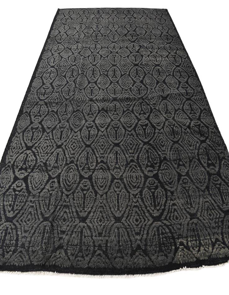 Detail image of 9' 8 x 12' 4  Hand Knotted Darya Wool Rug