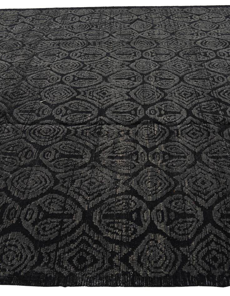 Detail image of 9' 8 x 12' 4  Hand Knotted Darya Wool Rug