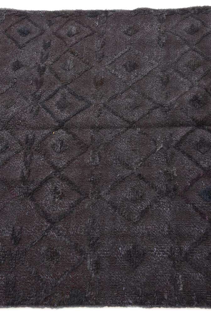 3' 9 x 5' 11 Hand Knotted Darya Wool Rug
