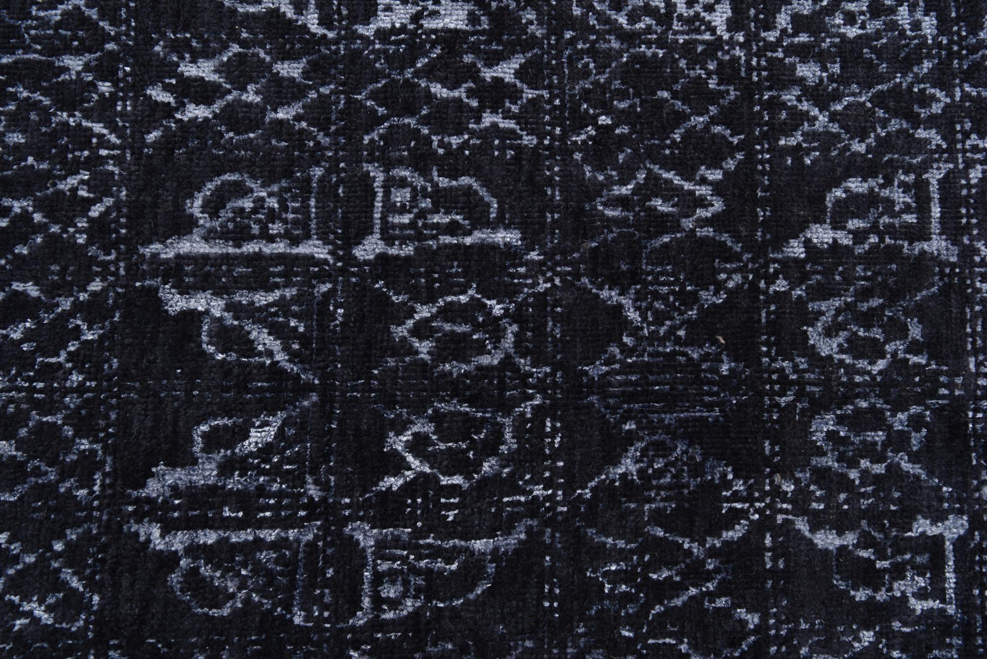 7' 10 x 10' Hand Knotted Darya Rug