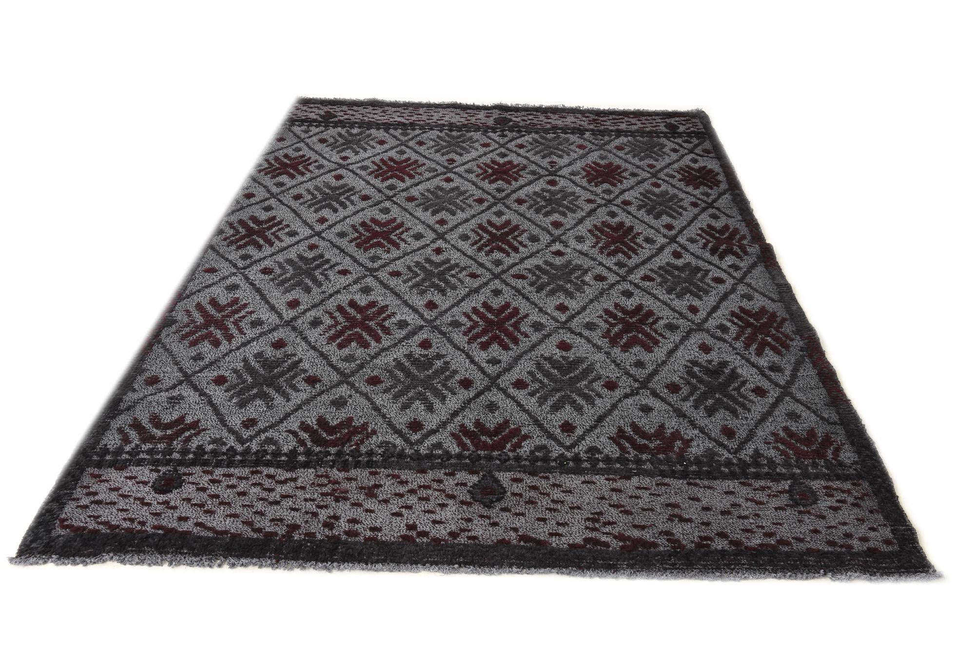 5' 10 x 8' Hand Knotted Darya Wool Rug