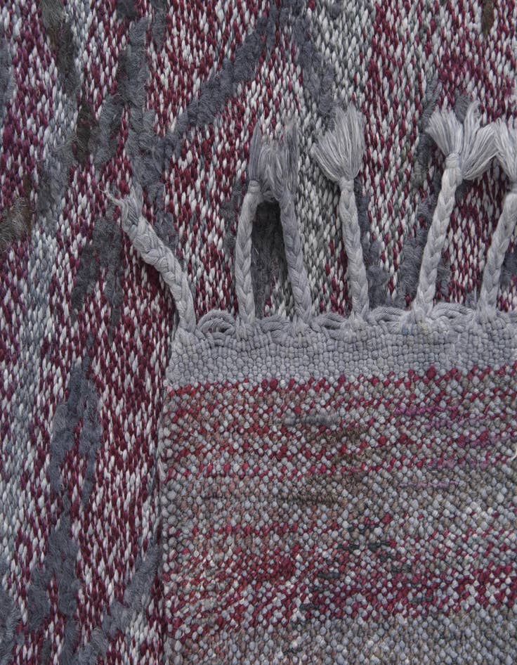 Detail image of 9' 5 x 10' 2  Hand Knotted Darya Wool Rug