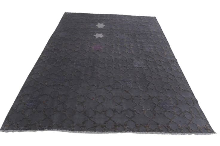 Detail image of 6' 1 x 9' 3 Hand Knotted Darya Wool Rug