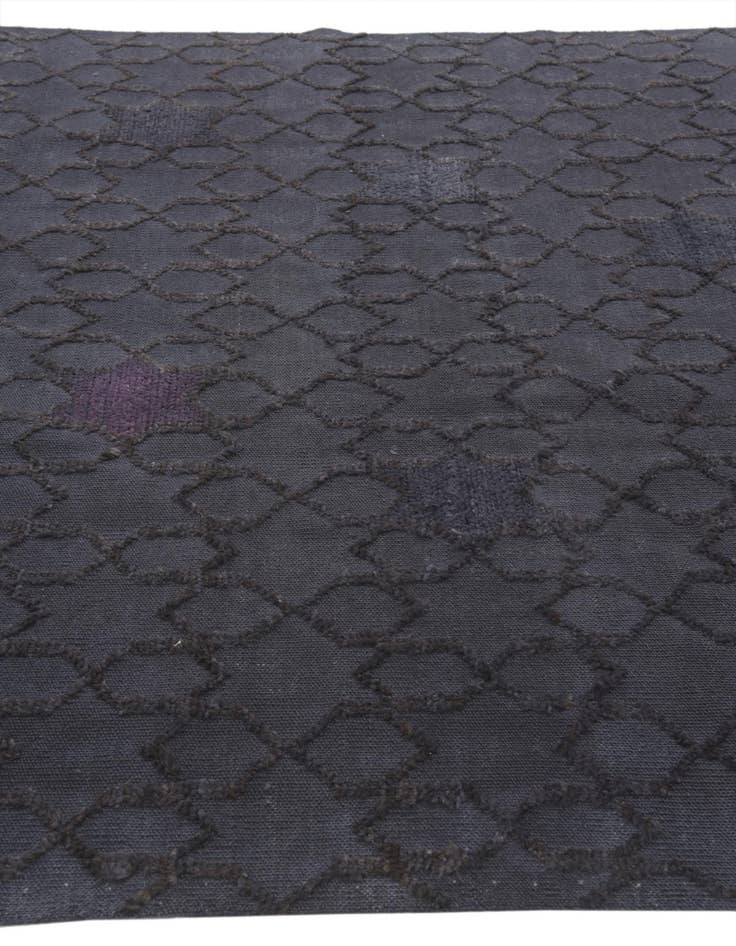 Detail image of 6' 1 x 9' 3  Hand Knotted Darya Wool Rug