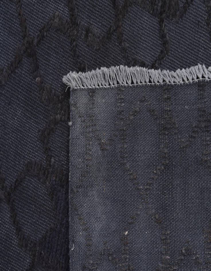 Detail image of 6' 1 x 9' 3  Hand Knotted Darya Wool Rug