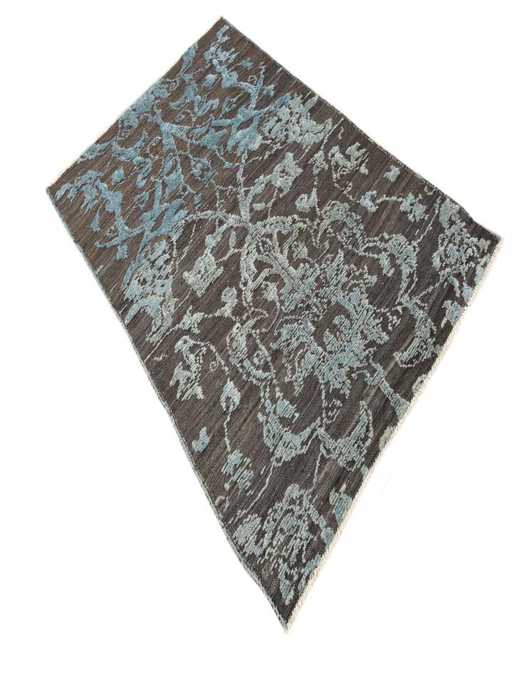 Detail image of 4' x 6' 4  Hand Knotted Darya Wool Rug