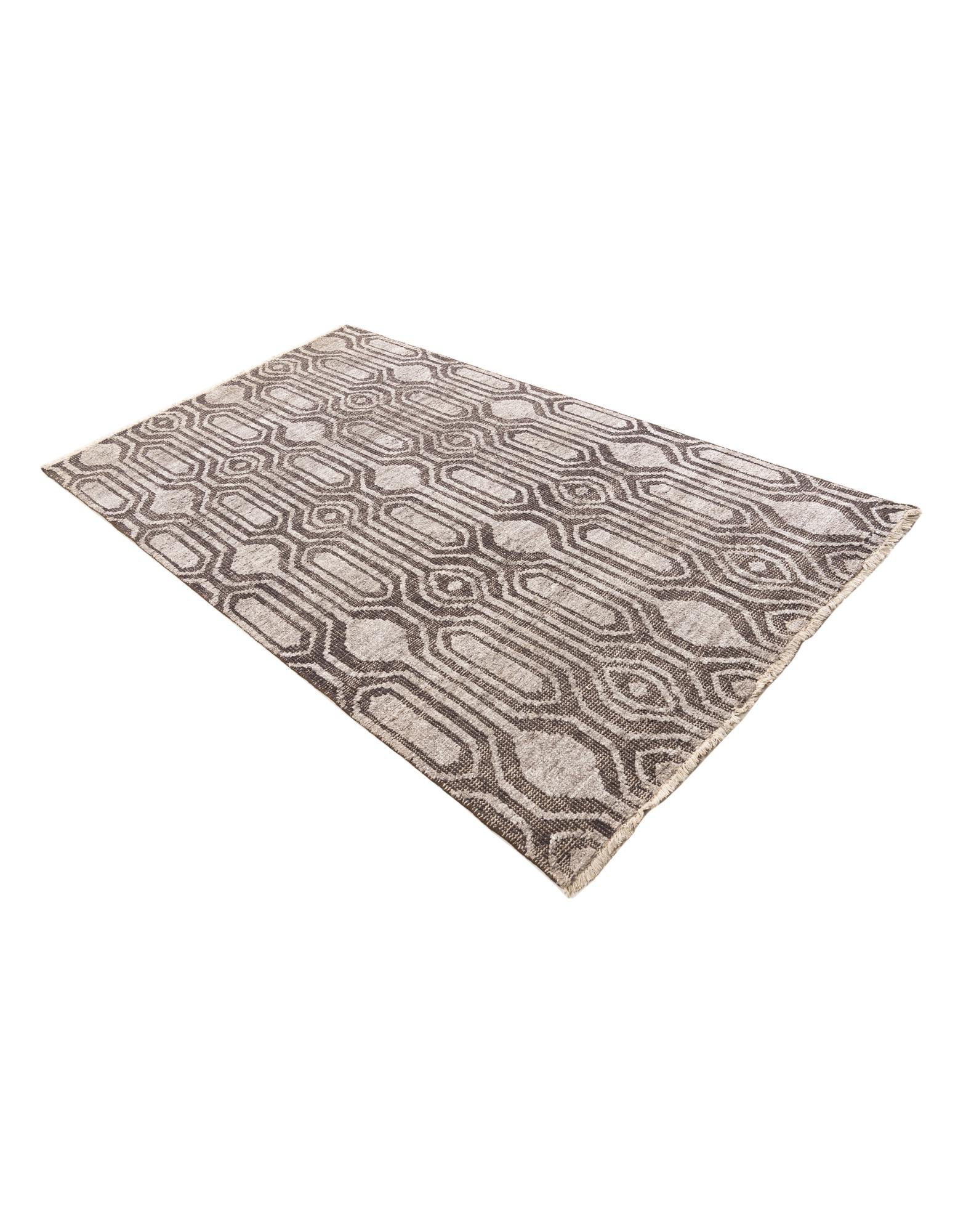 4' 9 x 8' Hand Knotted Darya Rug