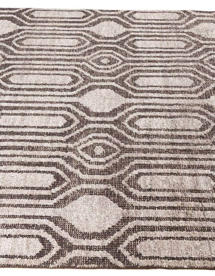 Detail image of 4' 9 x 8' Hand Knotted Darya Rug